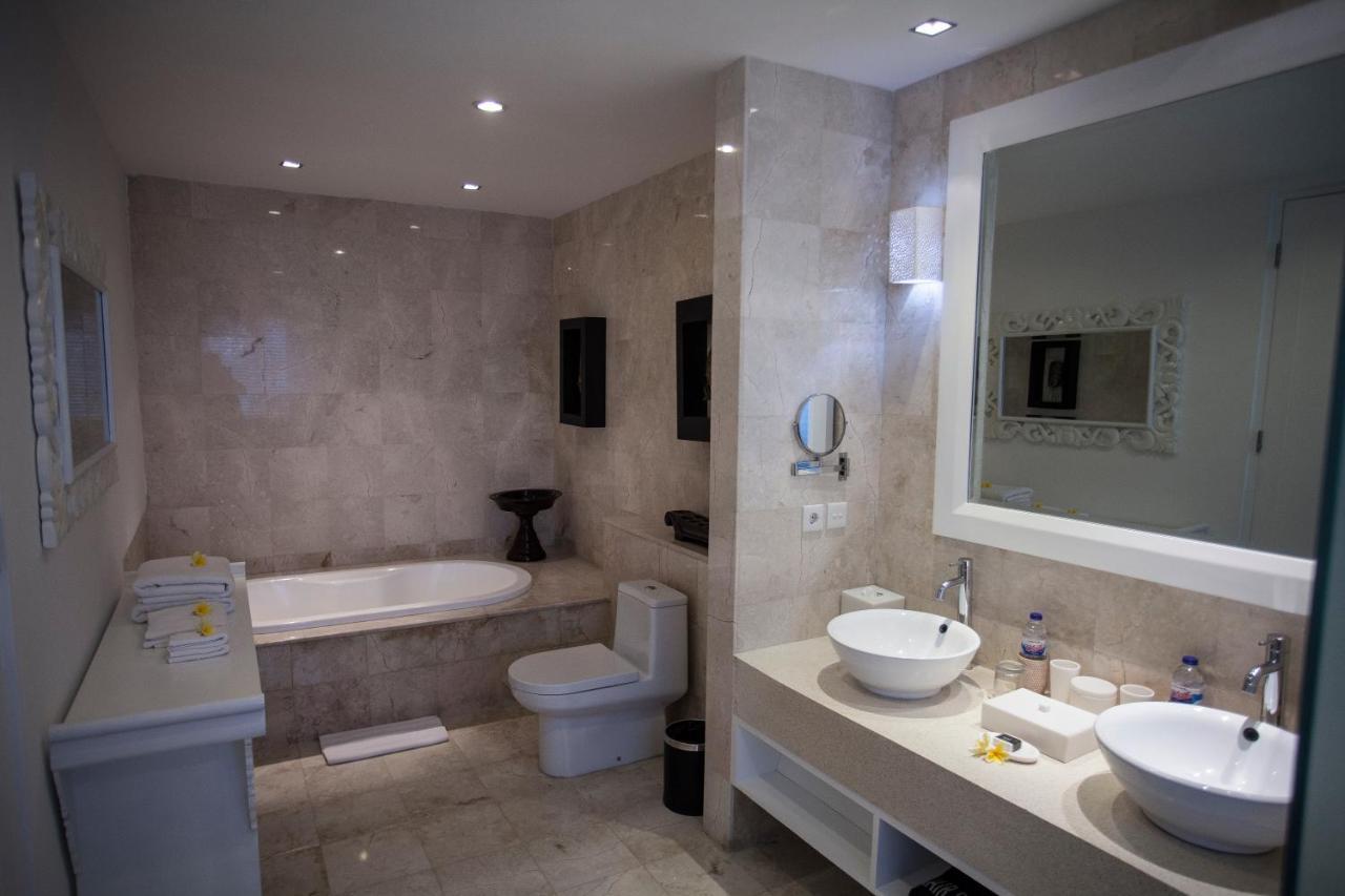 Lakshmi Luxury Villas, Walk To The Beach And Seminyak Shopping מראה חיצוני תמונה